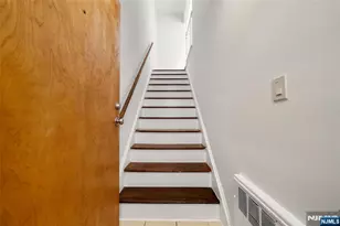 201 Oakdene Pl C2, Cliffside Park, NJ 07010 - Photo 15