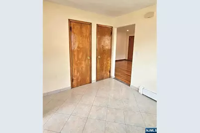 325 2nd Street 3 #3, Cliffside Park, NJ 07010 - Photo 5