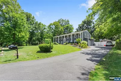 9 Glen Gray Road, Oakland, NJ 07436 - Photo 3