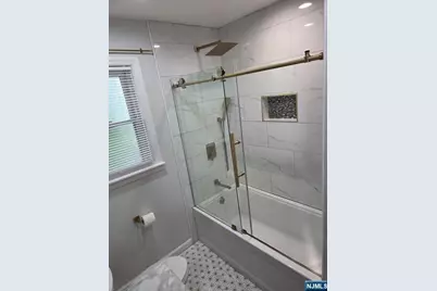 689 Gates Terrace, Union Township, NJ 07083 - Photo 7