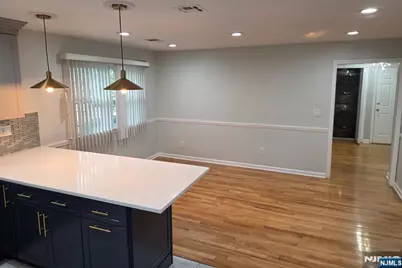 689 Gates Terrace, Union Township, NJ 07083 - Photo 5