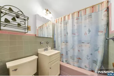 729 Broad Avenue 1 #1, Ridgefield, NJ 07657 - Photo 7