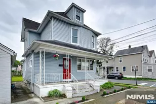 40 Grove St, Elmwood Park, NJ 07407 - Photo 3