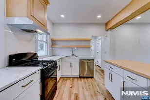 40 Grove St, Elmwood Park, NJ 07407 - Photo 29