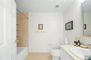 100 Old Palisade Road 1801, Fort Lee, NJ 07024 - Photo 15