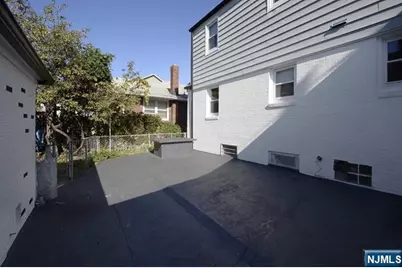 487 Gregory Avenue 2nd Floor #2nd Floor, Passaic, NJ 07055 - Photo 13