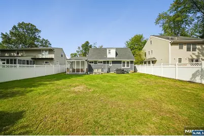 76 Day Avenue, Bergenfield, NJ 07621 - Photo 31