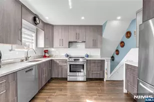27 Bogle Ave, North Arlington, NJ 07031 - Photo 9