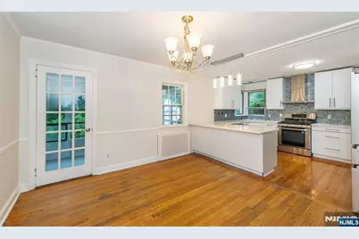247 Emmett Place, Ridgewood, NJ 07450 - Photo 5