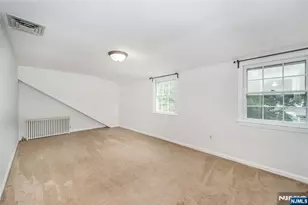 247 Emmett Pl, Ridgewood, NJ 07450 - Photo 15