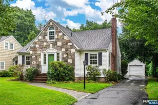 247 Emmett Pl, Ridgewood, NJ 07450 - Photo 1