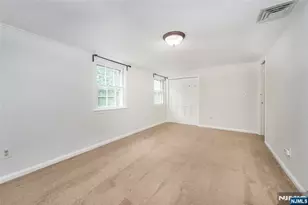 247 Emmett Pl, Ridgewood, NJ 07450 - Photo 13