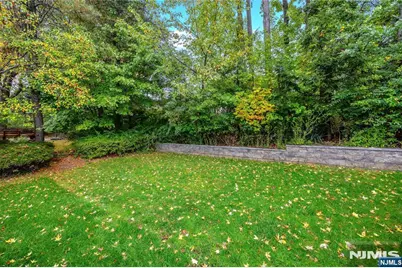 405 Pine Hill Road, Leonia, NJ 07605 - Photo 37