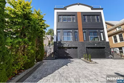 50 Myrtle Avenue A #A, Edgewater, NJ 07020 - Photo 1