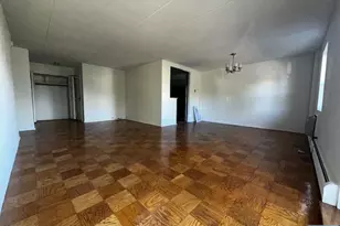 77 Prospect Ave 4I, Hackensack, NJ 07601 - Photo 1