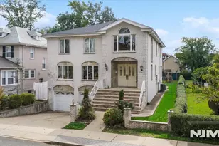 126 Edgewater Rd, Cliffside Park, NJ 07010 - Photo 3