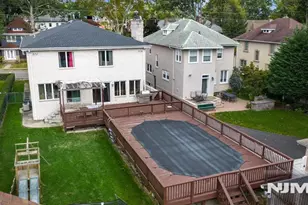 126 Edgewater Rd, Cliffside Park, NJ 07010 - Photo 39