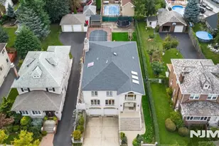 126 Edgewater Rd, Cliffside Park, NJ 07010 - Photo 41
