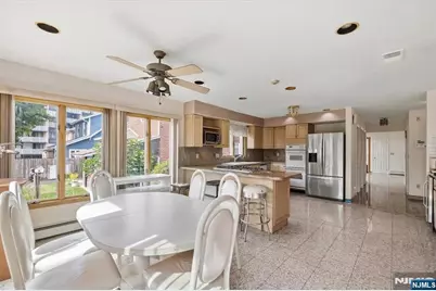 126 Edgewater Road, Cliffside Park, NJ 07010 - Photo 19