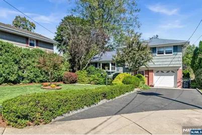 19 Dalton Place, Bergenfield, NJ 07621 - Photo 33