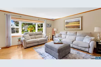 19 Dalton Place, Bergenfield, NJ 07621 - Photo 3