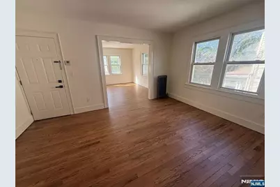 16 Lexington Avenue 2L #2L, Montclair, NJ 07042 - Photo 5