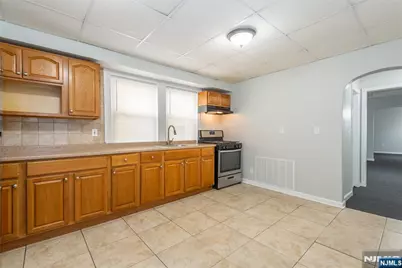 169 Woodside Avenue, Newark, NJ 07104 - Photo 9