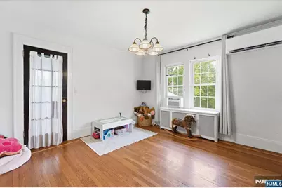 187 Kings Court, Teaneck Township, NJ 07666 - Photo 25