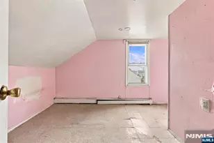 1044 22nd St, Paterson, NJ 07513 - Photo 15