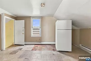 1044 22nd St, Paterson, NJ 07513 - Photo 13