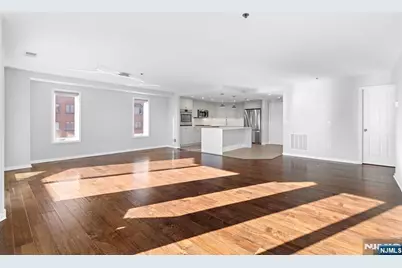 509 Stockton Court, Edgewater, NJ 07020 - Photo 15