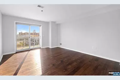 509 Stockton Court, Edgewater, NJ 07020 - Photo 27