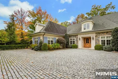 74 Roberts Road, Englewood Cliffs, NJ 07632 - Photo 3