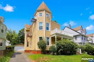 59 E Stockton Pl, East Orange, NJ 07017 - Photo 3