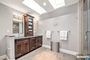 365 Walthery Ave, Ridgewood, NJ 07450 - Photo 23