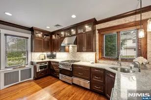 365 Walthery Ave, Ridgewood, NJ 07450 - Photo 11