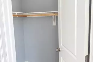 23 Edwin Pl, Newark, NJ 07112 - Photo 7