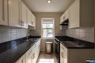 725 Joralemon Street 71, Belleville, NJ 07109 - Photo 5