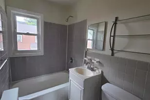 140 Van Houten Ave 2B, Passaic, NJ 07055 - Photo 5