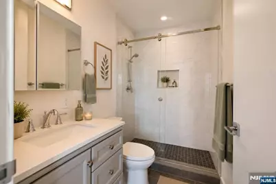 100 Carlyle 9Ds #9DS, Cliffside Park, NJ 07010 - Photo 7