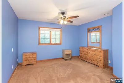 126 Hillman Drive, Elmwood Park, NJ 07407 - Photo 17