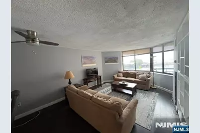 216 Harmon Cove Tower, Secaucus, NJ 07094 - Photo 11