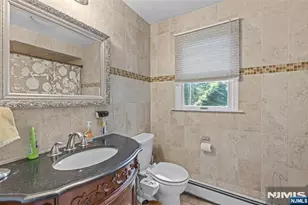 34 Andrew Ave, Oakland, NJ 07436 - Photo 17