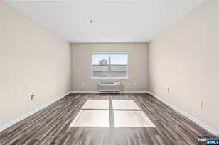 905 River Road 204, Edgewater, NJ 07020 - Photo 13