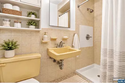 55 Westervelt Place, Lodi, NJ 07644 - Photo 5