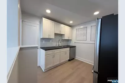 210 S Maple Avenue 1 #1, Ridgewood, NJ 07450 - Photo 5
