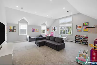 33 Cardinal Lane, Westwood, NJ 07675 - Photo 13