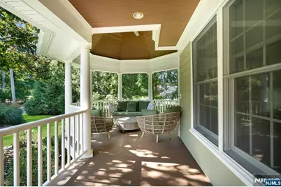 29 Appert Terrace, Mahwah, NJ 07430 - Photo 3