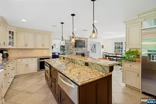 29 Appert Terrace, Mahwah, NJ 07430 - Photo 13