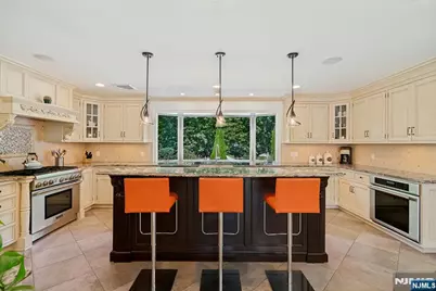 29 Appert Terrace, Mahwah, NJ 07430 - Photo 11